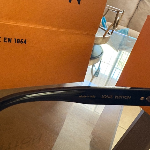 Authentic Louis Vuitton Sunglasses - Picture 6 of 8
